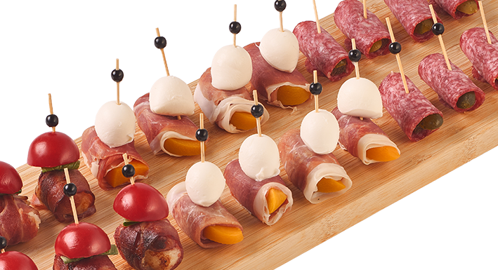 Канапе "Бекон", "Хамон и персик", "Салями"